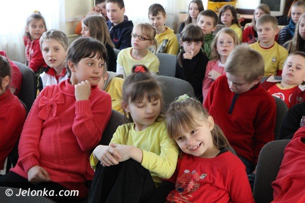 nauka-niemieckiego-poprzez-zabawe-jest-super-mowia-dzieci-z-sosnowki-foto-45824