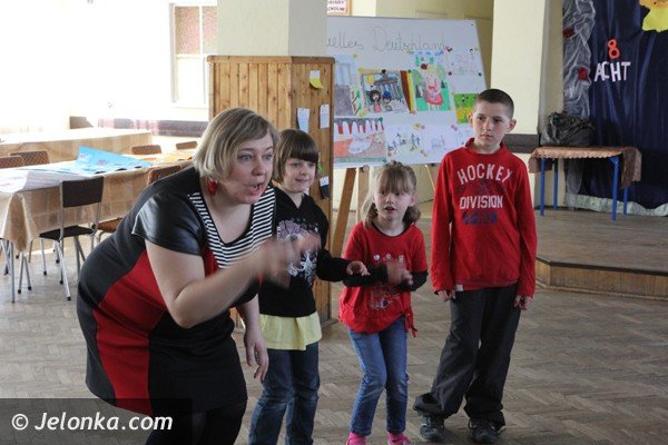nauka-niemieckiego-poprzez-zabawe-jest-super-mowia-dzieci-z-sosnowki-foto-45824