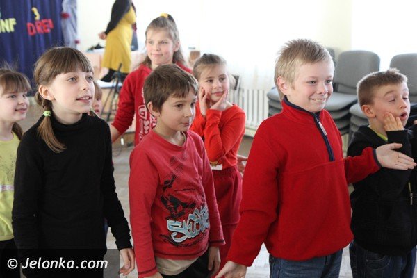 nauka-niemieckiego-poprzez-zabawe-jest-super-mowia-dzieci-z-sosnowki-foto-45824