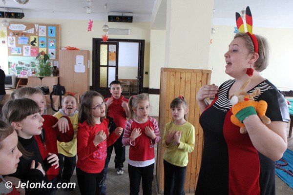 nauka-niemieckiego-poprzez-zabawe-jest-super-mowia-dzieci-z-sosnowki-foto-45824