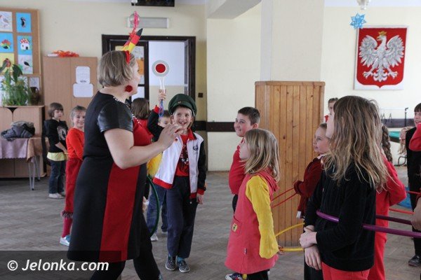 nauka-niemieckiego-poprzez-zabawe-jest-super-mowia-dzieci-z-sosnowki-foto-45824