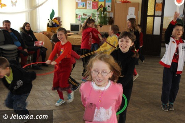 nauka-niemieckiego-poprzez-zabawe-jest-super-mowia-dzieci-z-sosnowki-foto-45824