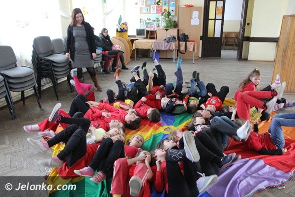 nauka-niemieckiego-poprzez-zabawe-jest-super-mowia-dzieci-z-sosnowki-foto-45824
