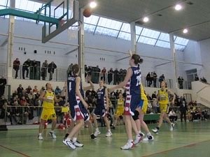 azs-kk-muks-poznan-relacja-i-foto-z-meczu-koszykowki-4584