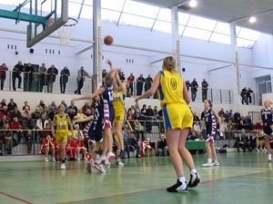 azs-kk-muks-poznan-relacja-i-foto-z-meczu-koszykowki-4584