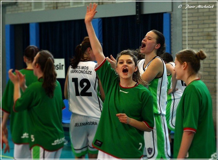 wielkie-emocje-w-gdansku-karkonosze-wciaz-walcza-o-awans-foto-45881