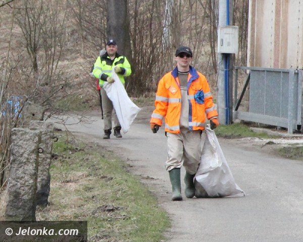 oczyscili-rzeke-bobr-ze-smieci-w-janowicach-wielkich-foto-45883