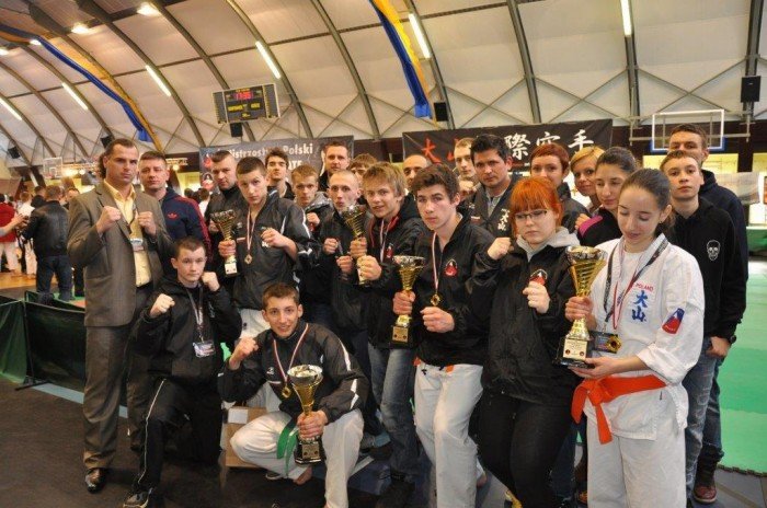 jeleniogorski-klub-oyama-z-sukcesami-foto-45936