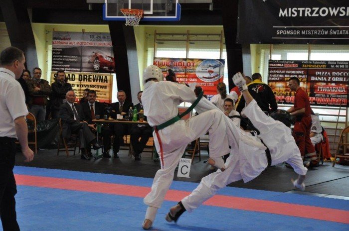 jeleniogorski-klub-oyama-z-sukcesami-foto-45936