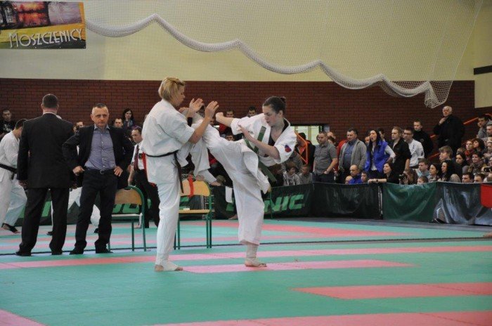 jeleniogorski-klub-oyama-z-sukcesami-foto-45936