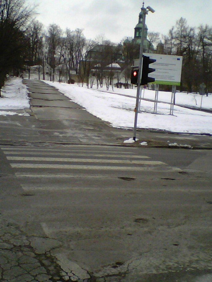 w-jeleniej-gorze-sygnalizatory-na-przejsciach-dla-pieszych-za-ciche-45992