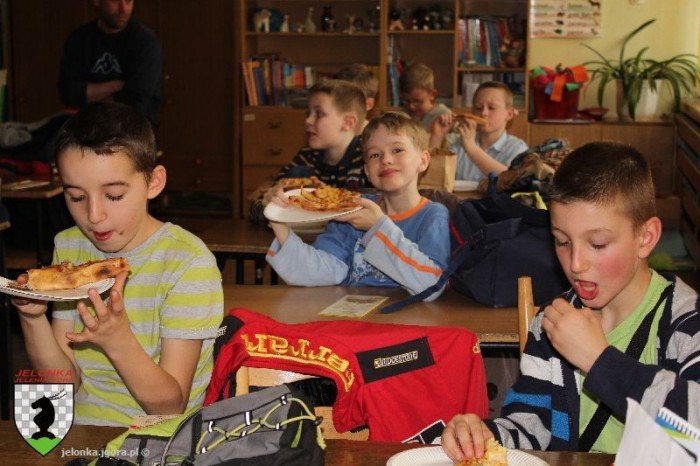 zacieta-rywalizacja-i-znakomita-zabawa-podczas-turnieju-pizzowego-zotego-jelonka-foto-46106
