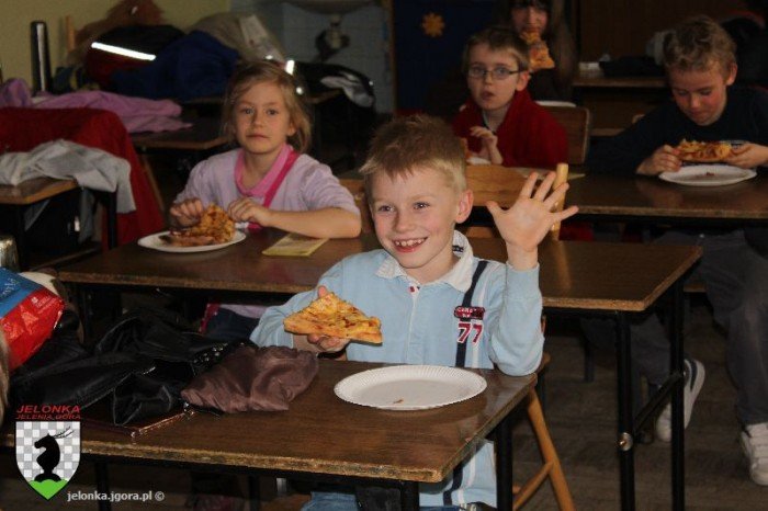 zacieta-rywalizacja-i-znakomita-zabawa-podczas-turnieju-pizzowego-zotego-jelonka-foto-46106