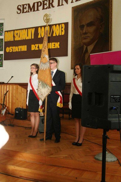 tak-abiturienci-zeroma-zegnali-sie-ze-swoja-szkoa-foto-46171