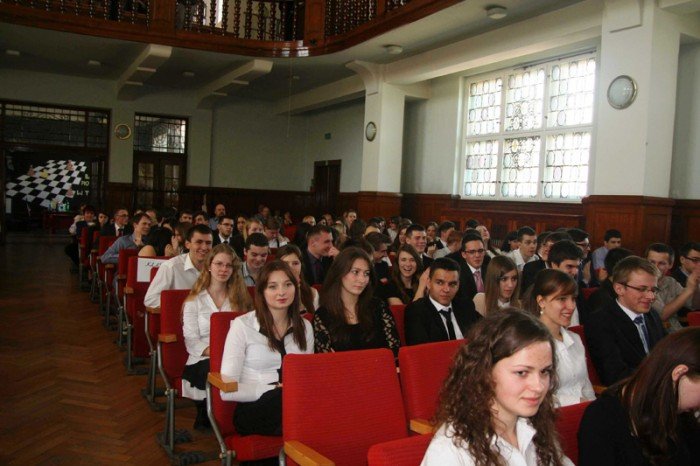 tak-abiturienci-zeroma-zegnali-sie-ze-swoja-szkoa-foto-46171