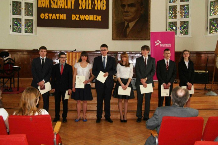 tak-abiturienci-zeroma-zegnali-sie-ze-swoja-szkoa-foto-46171