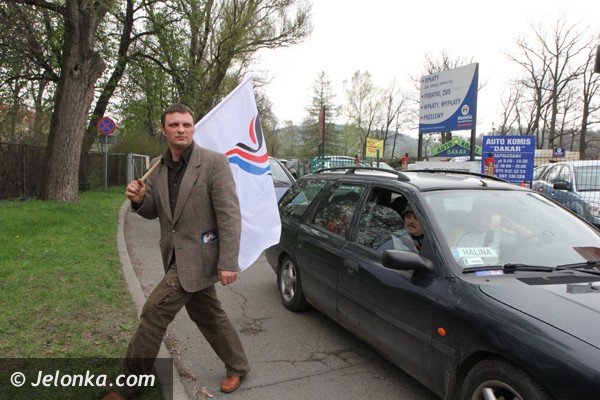 grillowanie-pitow-na-znak-protestu-przy-urzedzie-skarbowym-w-jeleniej-gorze-foto-46220