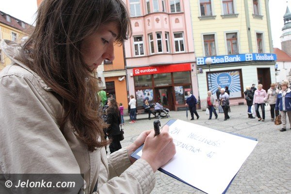 happening-na-deptaku-za-co-jeleniogorzanie-kochaja-polske-foto-46261