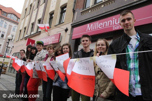 happening-na-deptaku-za-co-jeleniogorzanie-kochaja-polske-foto-46261