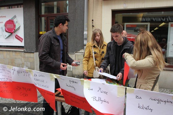 happening-na-deptaku-za-co-jeleniogorzanie-kochaja-polske-foto-46261