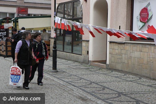 happening-na-deptaku-za-co-jeleniogorzanie-kochaja-polske-foto-46261