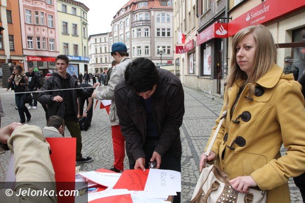 happening-na-deptaku-za-co-jeleniogorzanie-kochaja-polske-foto-46261