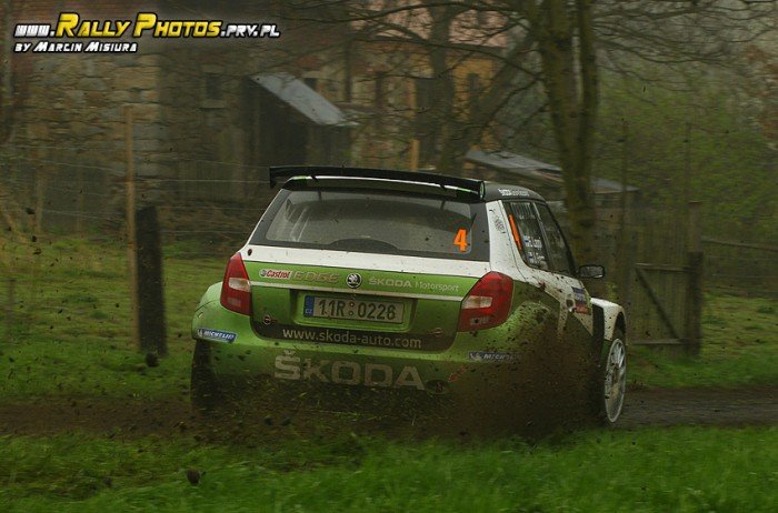 jeleniogorzanie-z-tarcza-w-galaxy-grs-rally-luzicke-hory-foto-46271