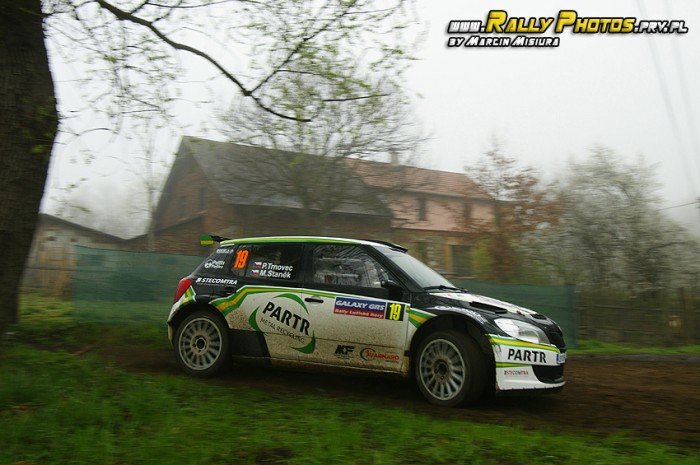 jeleniogorzanie-z-tarcza-w-galaxy-grs-rally-luzicke-hory-foto-46271