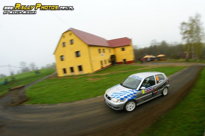 jeleniogorzanie-z-tarcza-w-galaxy-grs-rally-luzicke-hory-foto-46271
