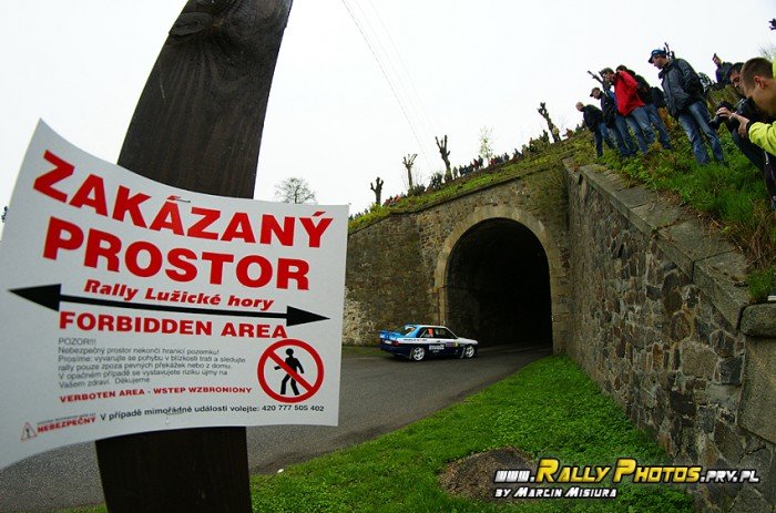 jeleniogorzanie-z-tarcza-w-galaxy-grs-rally-luzicke-hory-foto-46271