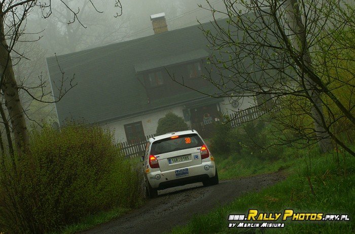 jeleniogorzanie-z-tarcza-w-galaxy-grs-rally-luzicke-hory-foto-46271