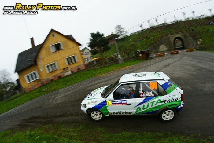 jeleniogorzanie-z-tarcza-w-galaxy-grs-rally-luzicke-hory-foto-46271