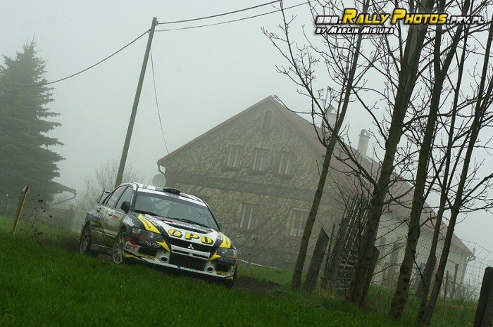 jeleniogorzanie-z-tarcza-w-galaxy-grs-rally-luzicke-hory-foto-46271