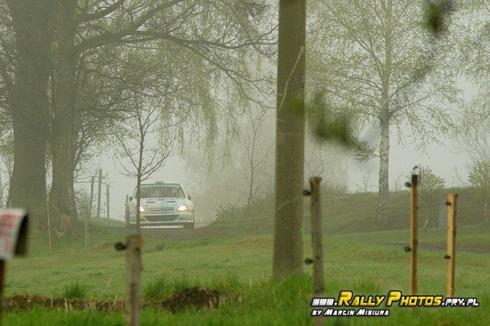 jeleniogorzanie-z-tarcza-w-galaxy-grs-rally-luzicke-hory-foto-46271