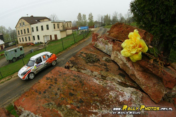 jeleniogorzanie-z-tarcza-w-galaxy-grs-rally-luzicke-hory-foto-46271