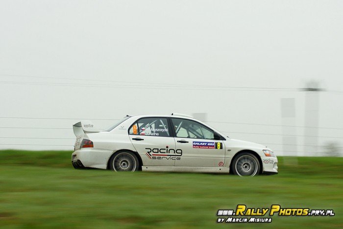 jeleniogorzanie-z-tarcza-w-galaxy-grs-rally-luzicke-hory-foto-46271