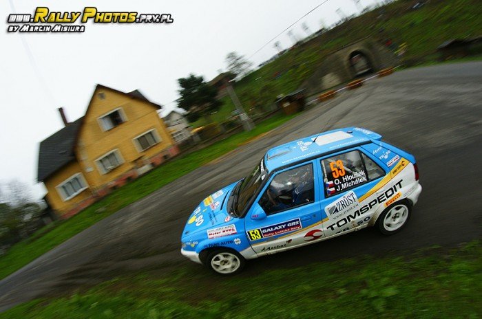 jeleniogorzanie-z-tarcza-w-galaxy-grs-rally-luzicke-hory-foto-46271