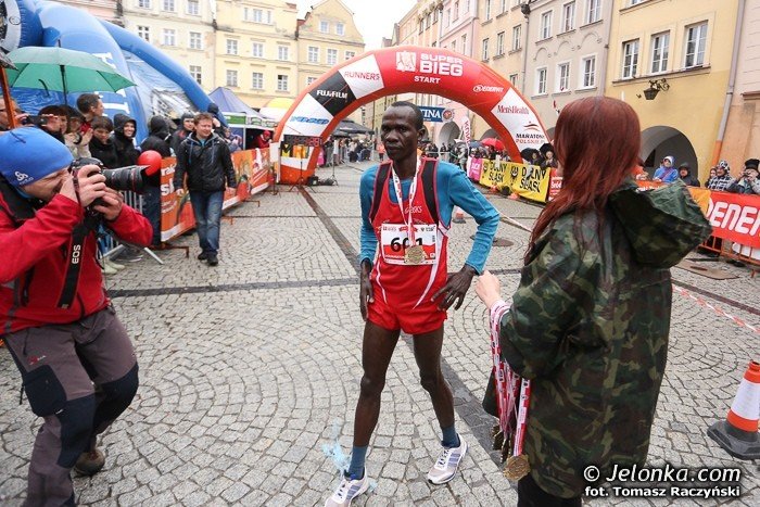kenijczycy-wygrywaja-i-pomaraton-jeleniogorski-foto-46273