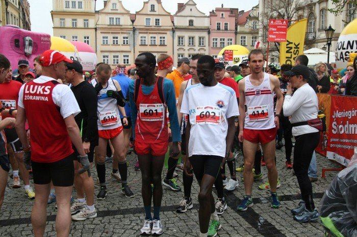 kenijczycy-wygrywaja-i-pomaraton-jeleniogorski-foto-46273