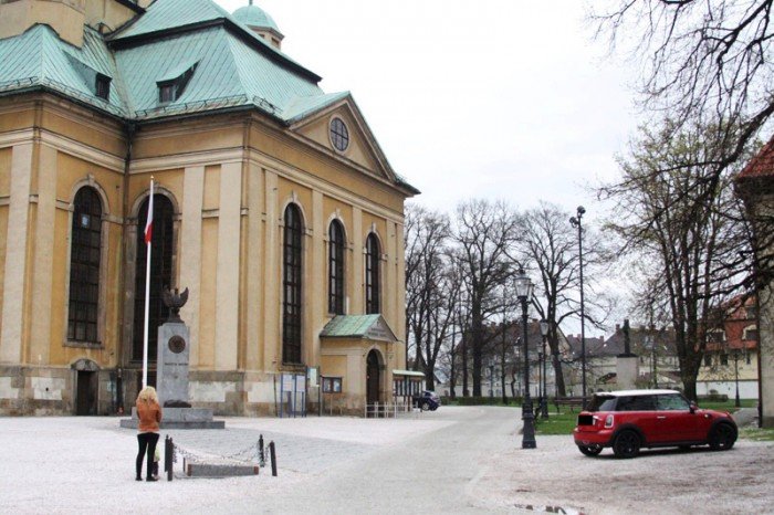 dojazd-do-koscioa-zamkniety-wierni-sa-oburzeni-foto-46275