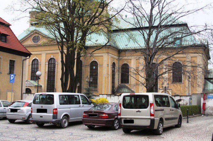 dojazd-do-koscioa-zamkniety-wierni-sa-oburzeni-foto-46275