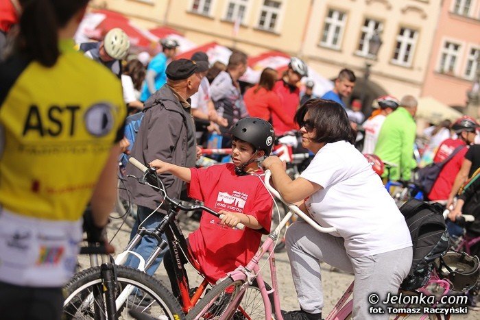 biaoczerwona-parada-na-rowerach-w-swietnych-humorach-foto-46292