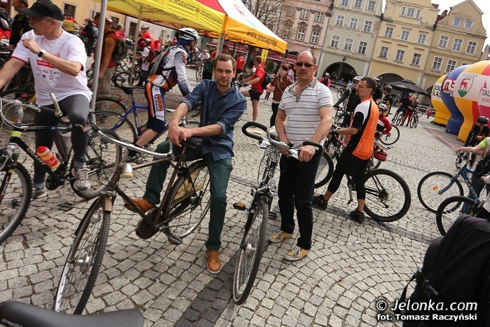 biaoczerwona-parada-na-rowerach-w-swietnych-humorach-foto-46292