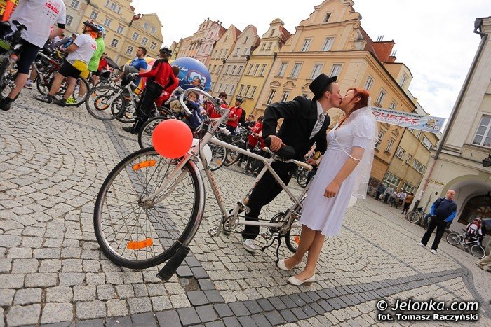 biaoczerwona-parada-na-rowerach-w-swietnych-humorach-foto-46292