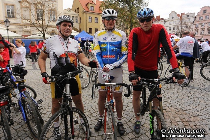 biaoczerwona-parada-na-rowerach-w-swietnych-humorach-foto-46292