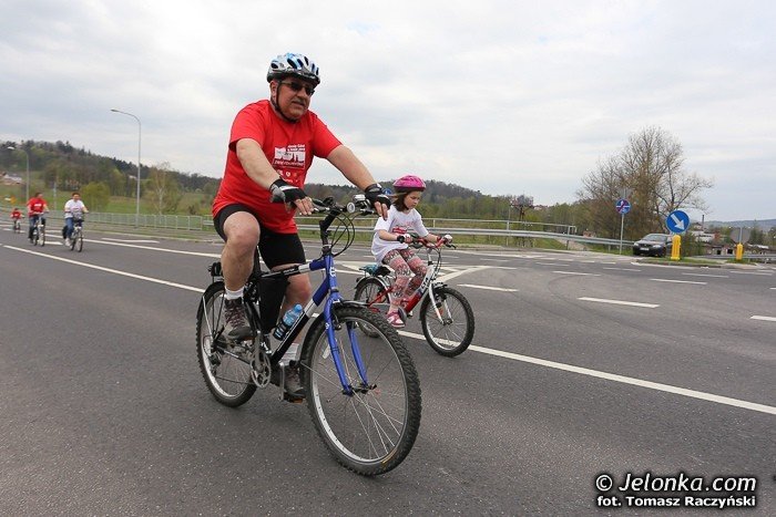 biaoczerwona-parada-na-rowerach-w-swietnych-humorach-foto-46292