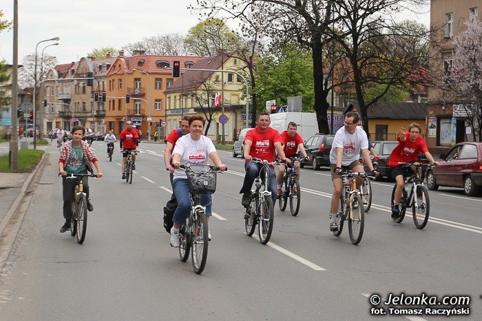 biaoczerwona-parada-na-rowerach-w-swietnych-humorach-foto-46292
