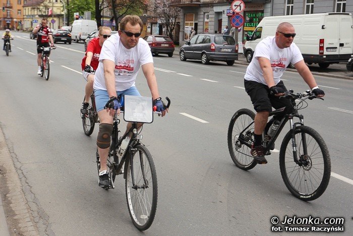 biaoczerwona-parada-na-rowerach-w-swietnych-humorach-foto-46292