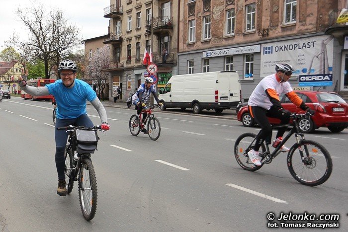 biaoczerwona-parada-na-rowerach-w-swietnych-humorach-foto-46292