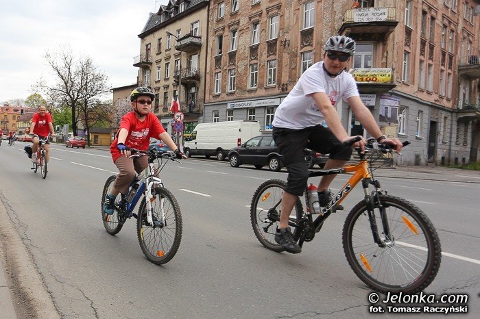 biaoczerwona-parada-na-rowerach-w-swietnych-humorach-foto-46292